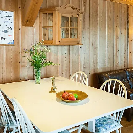 Strandhaus In Mit Panoramablick Ferienhaus Skodje
