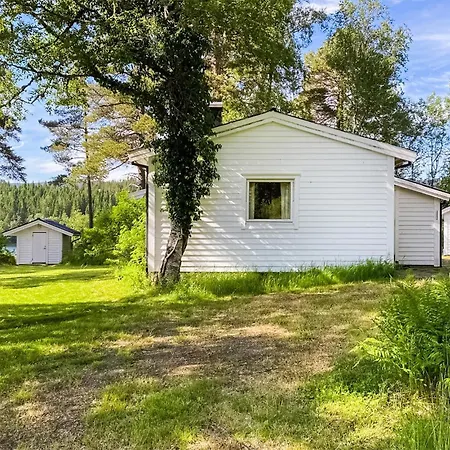 4 Bedroom Front In Semesterbostad