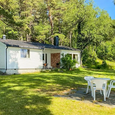 Semesterbostad 4 Bedroom Front In