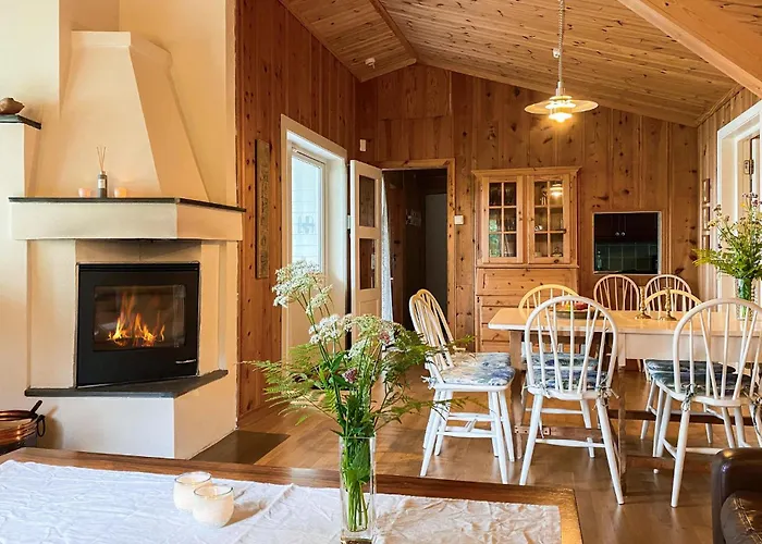 Semesterbostad 4 Bedroom Front In Skodje