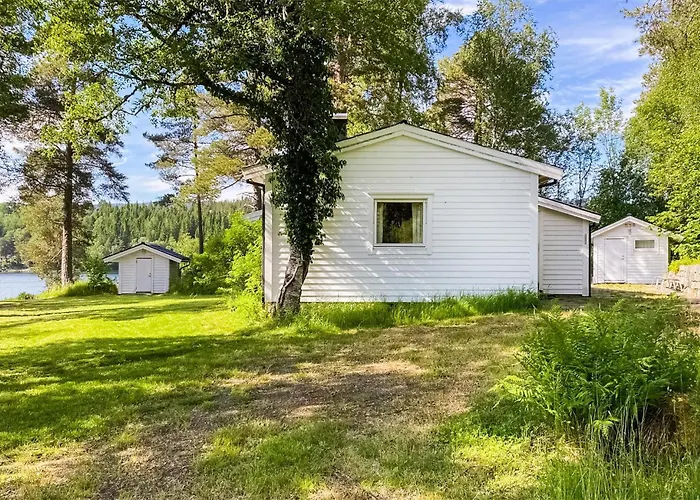 4 Bedroom Front In Semesterbostad