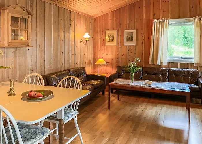 Semesterbostad 4 Bedroom Front In Skodje