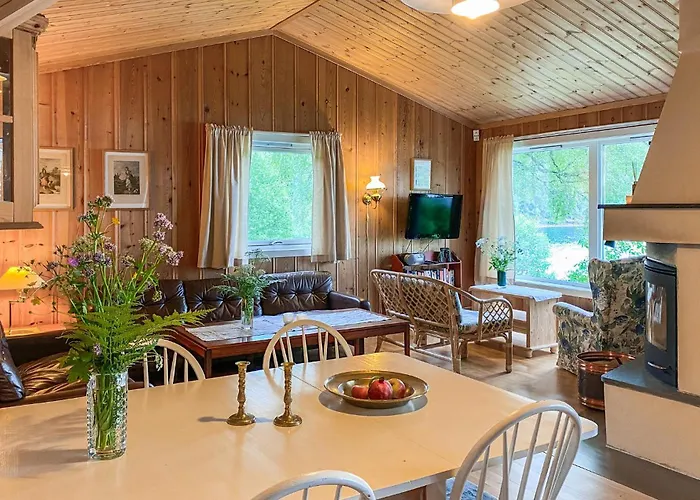 4 Bedroom Front In *