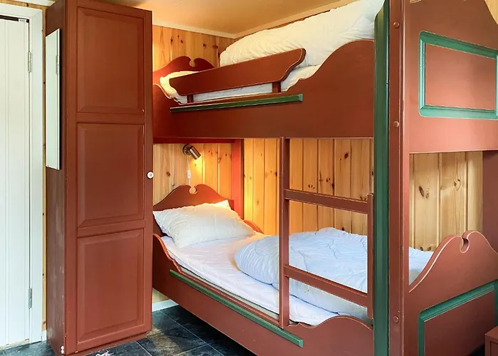 4 Bedroom Front In Semesterbostad Skodje